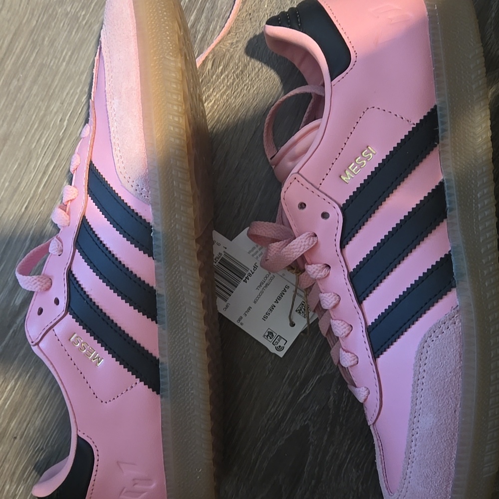 Adidas Messi Samba Pink and Navy Sneakers.Mens Size 9.5 JP7844 Brand New - Picture 2 of 6